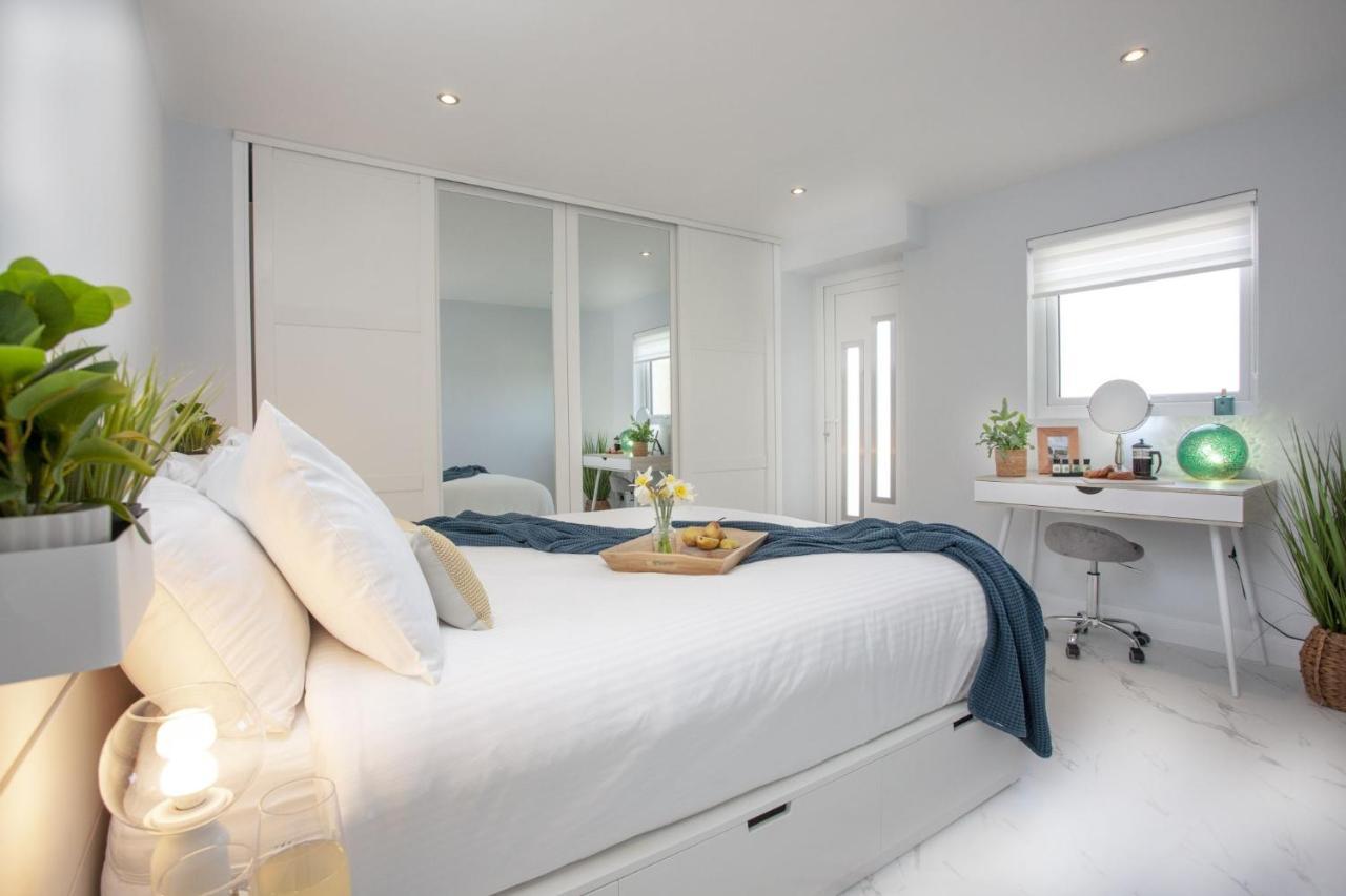De'nada, Vernon Court Torquay Buitenkant foto